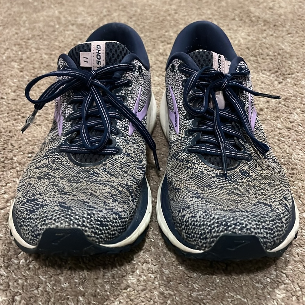 Brooks Ghost 11 (Size 9) - Picture 6 of 7